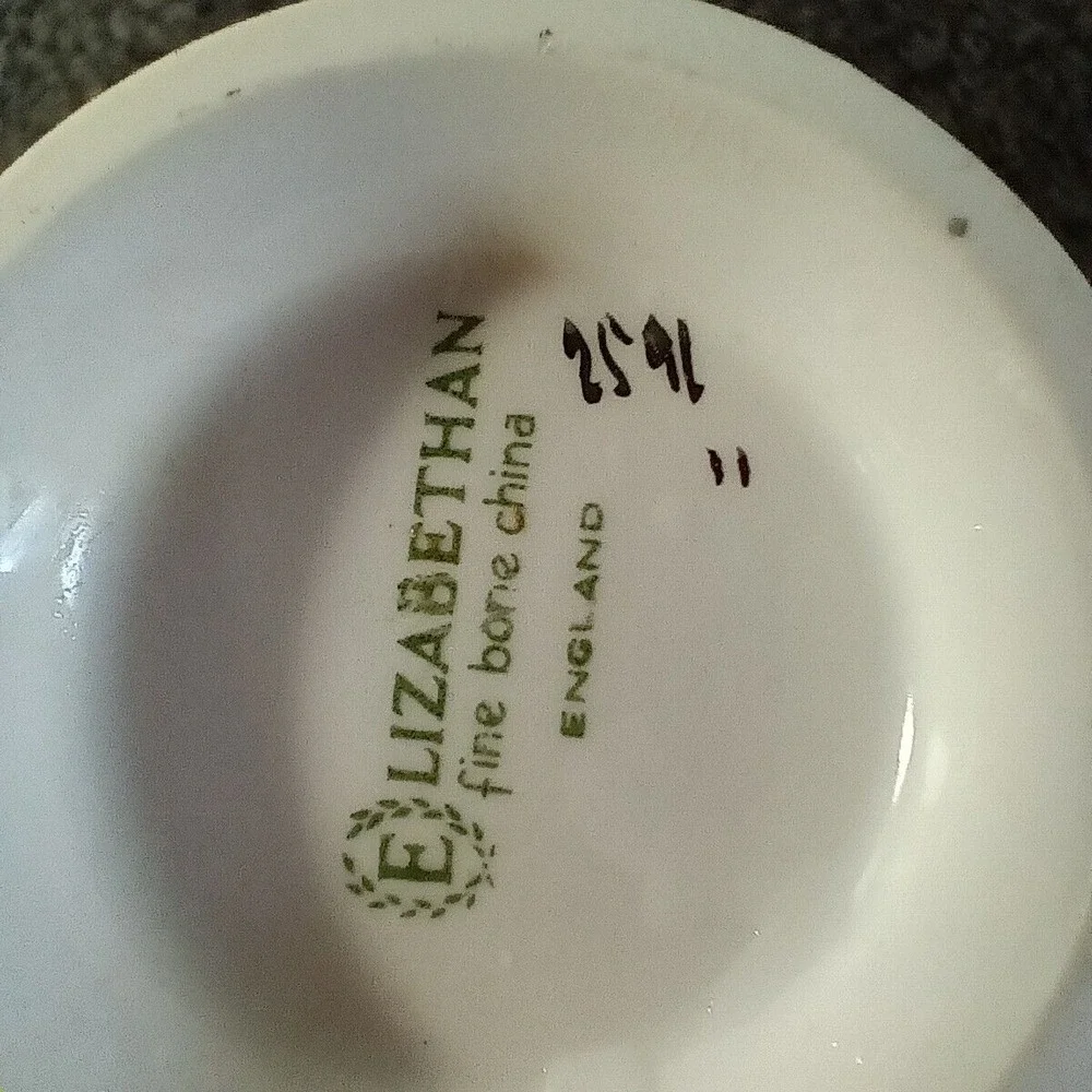 Elizabethan Fine Bone China Cup‎ w/Gold Trim Made In England 4185 Rose NB #8